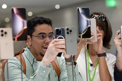 Apple sắp khiến Samsung 'nổi cơn lôi đình'