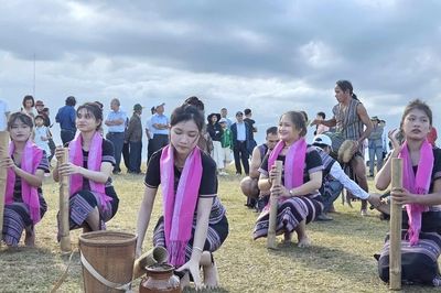 Độc đáo sự kiện văn hóa, du lịch, âm nhạc tại thảo nguyên Bùi Hui