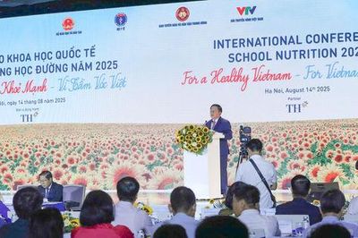 Giải quyết tận gốc thách thức về dinh dưỡng từ trường học
