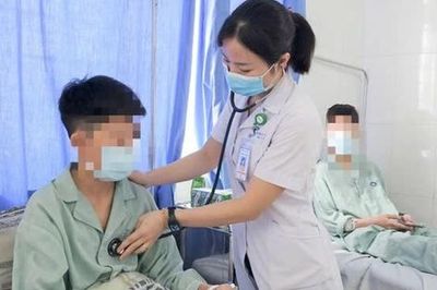 Hiểm họa từ thói quen sử dụng thuốc lá điện tử trong học đường
