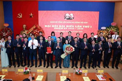 Ông Nguyễn Đình Khang được chỉ định làm Bí thư Đảng bộ Tổng LĐLĐ Việt Nam