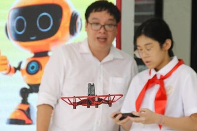 Trường THCS Bế Văn Đàn đón học sinh lớp 6 với trải nghiệm STEM hiện đại