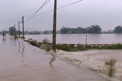 Nước sông Bùi, sông Tích dâng cao kỷ lục sáng nay