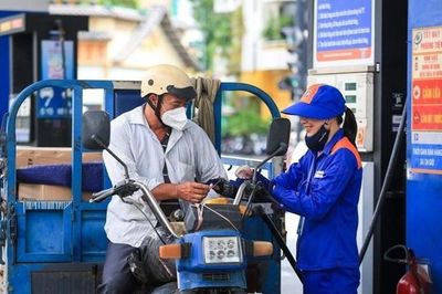 Giá xăng dầu đồng loạt tăng