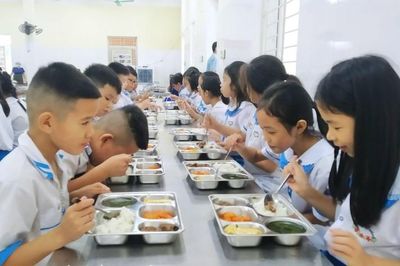 Bộ Y tế nghiên cứu phản ánh, đề xuất của báo chí về vấn đề dinh dưỡng học đường