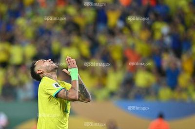 Neymar đáp trả HLV Ancelotti vì không được triệu tập vào đội tuyển Brazil