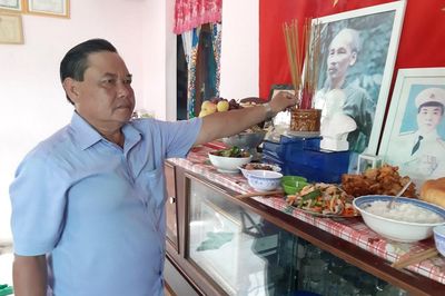 Ngày Tết Độc lập xúc động mâm cơm giỗ Bác