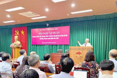 Hội đồng lý luận Trung ương tập huấn về công tác quản lý văn hóa văn nghệ qua 40 năm đổi mới
