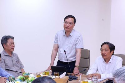 Thứ trưởng Nội vụ: Sẽ đánh giá công chức thường xuyên, không đợi cuối năm mới bình xét