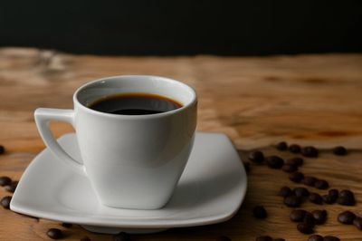 Vì sao bạn nên chọn cà phê đen thay cho cà phê sữa?