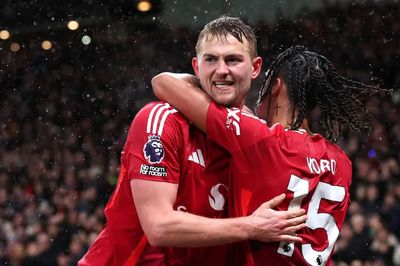 23h30 ngày 20/9, sân Old Trafford, MU vs Chelsea: 'Chết chìm' cùng sơ đồ 3 trung vệ?