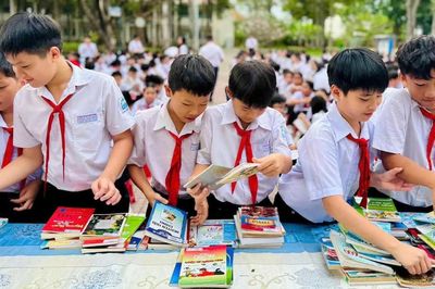 Hướng đến tương lai giáo dục hội nhập từ bộ sách giáo khoa chung