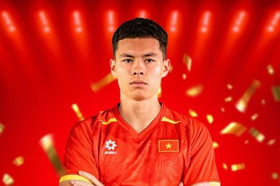 Chân sút Việt kiều Nga Nguyễn Vadim được gọi tập trung đội tuyển U23 Việt Nam