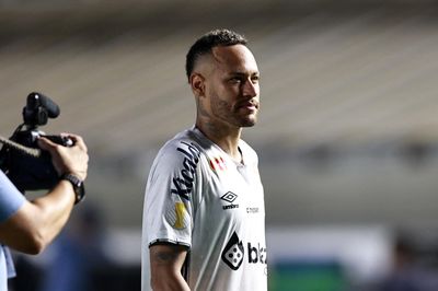 Đồng hồ đếm ngược với Neymar