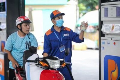 Giá xăng dầu đồng loạt giảm mạnh