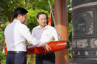 Đoàn đại biểu dự hội thảo khoa học quốc gia tưởng niệm Chủ tịch Hồ Chí Minh và các Anh hùng liệt sĩ