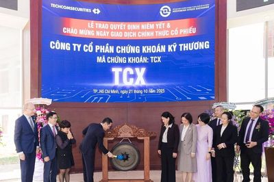 Niêm yết và chính thức giao dịch hơn 2,31 tỷ cổ phiếu TCBS ngày 21/10