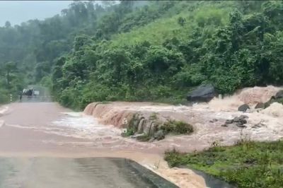 Mưa lớn gây ngập cục bộ, chia cắt khu vực miền núi Quảng Trị
