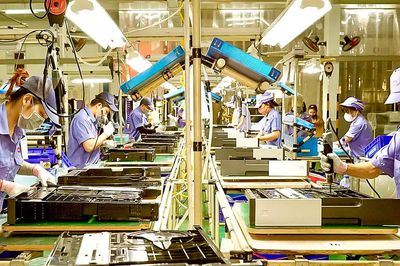 Tự chủ để vươn mình, tự cường để vững chắc