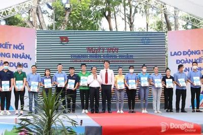 Đồng Nai phát động tặng thẻ bảo hiểm y tế cho người khó khăn