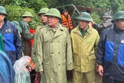 Tỉnh ủy Quảng Trị hoãn Hội nghị triển khai nghị quyết Đại hội Đảng bộ tỉnh để tập trung ứng phó với mưa lũ