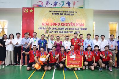 Trường THPT Lê Trực vô địch giải bóng chuyền ngành Giáo dục Quảng Trị