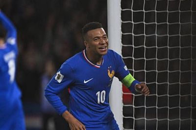 Mbappe chạm mốc 400 bàn, Pháp thẳng tiến tới World Cup