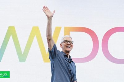 Mark Gurman: Tim Cook chưa rời vị trí CEO sớm, OpenAI săn hàng loạt nhân tài từ Apple
