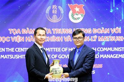 Bí thư thứ nhất Trung ương Đoàn tọa đàm cùng lãnh đạo Học viện Matsushita Nhật Bản