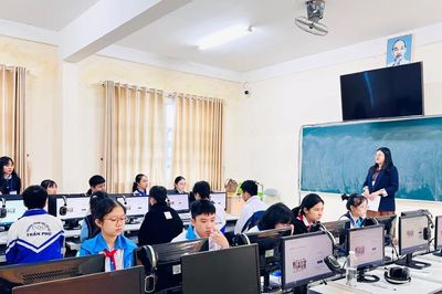 127 thí sinh tham gia vòng bán kết cuộc thi 'Tài năng tiếng Anh' lần thứ V