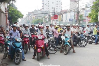 Phó Thủ tướng: Làm rõ tác động của quy định khí thải xe máy tới người dân và doanh nghiệp