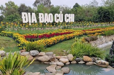 TP. Hồ Chí Minh: Bắn pháo hoa dịp kỷ niệm 30 năm Ngày truyền thống Khu Di tích lịch sử Địa đạo Củ Chi