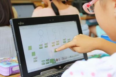 Bộ GD-ĐT sẽ biên soạn sách giáo khoa điện tử