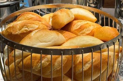 Bữa sáng dù đói cũng không áp dụng 4 kiểu ăn này