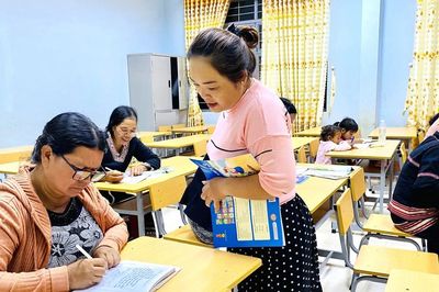 Thắp sáng hành trình tìm con chữ