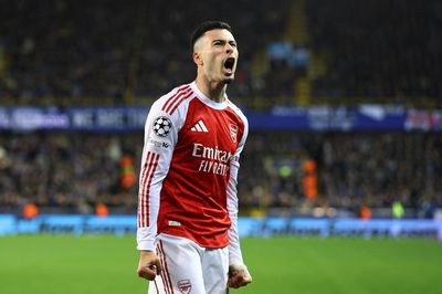 Tiền đạo Brazil làm nên lịch sử ở Champions League