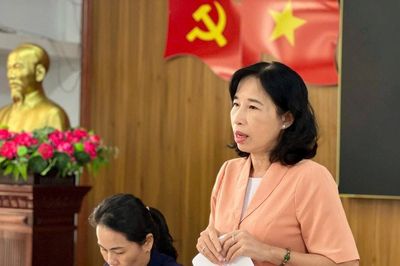 Không để 'thủ tục' ảnh hưởng đến việc chăm sóc sức khỏe người dân