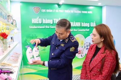 Hơn 23.000 vụ hàng giả bị xử lý: Quản lý thị trường trước phép thử của thương mại số