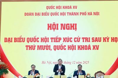 Chủ tịch UBND TP Hà Nội Vũ Đại Thắng tiếp xúc cử tri 11 xã, phường sau kỳ họp Quốc hội