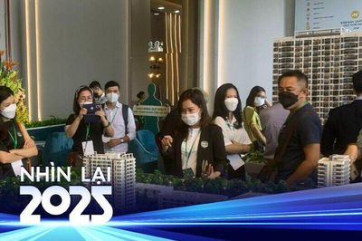 Tín dụng chảy mạnh vào bất động sản, tiềm ẩn rủi ro chất lượng tài sản