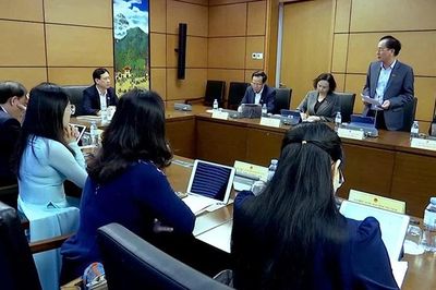 Tỏa sáng phẩm chất, trí tuệ và khát vọng dân tộc (Bài 3): Quốc hội Việt Nam và yêu cầu đột phá thể chế, pháp luật
