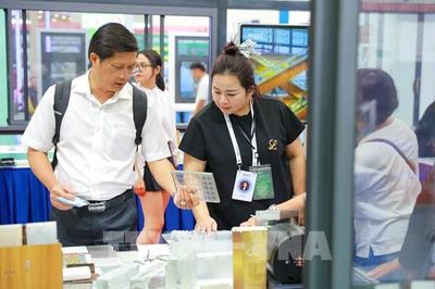 'Cầu nối' doanh nghiệp Việt Nam với thế giới