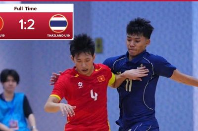 Bị từ chối bàn thắng một cách khó hiểu, Việt Nam thua ngược Thái Lan ở giải Đông Nam Á