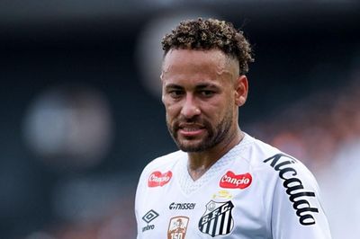 Tin chuyển nhượng 1/1: Neymar chốt tương lai tại Santos, ghế nóng của Enzo Maresca lung lay