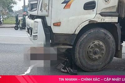 Xe tải va chạm xe máy tại ngã tư quốc lộ 1, người đàn ông tử vong
