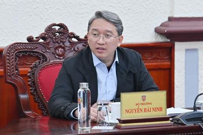 Hoàn thiện nội dung về các dự án Luật Hộ tịch, Luật Trợ giúp pháp lý sửa đổi