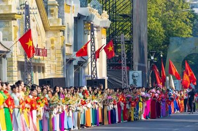 Người lao động vui mừng khi có thêm một ngày nghỉ lễ vào 24/11 hàng năm