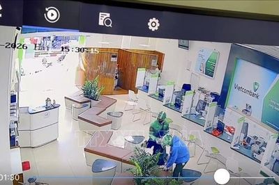 Khẩn trương truy bắt các đối tượng gây ra vụ cướp chi nhánh ngân hàng tại Gia Lai