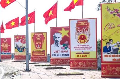 Hà Tĩnh rực cờ hoa chào mừng Đại hội XIV của Đảng