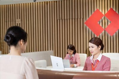 Techcombank báo lãi trước thuế 32,5 nghìn tỷ đồng năm 2025
